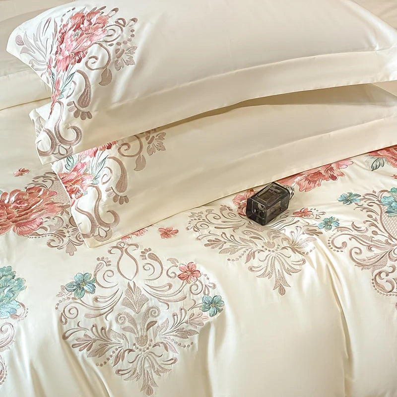 Milk White Bedding Set Luxury, Royal Golden Embroidery Duvet Cover, Flat and Fitted Bed Sheet Cotton,Pillowcases, Home Textiles